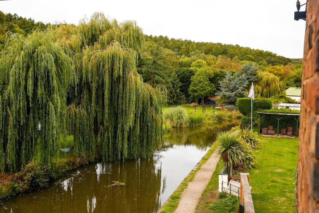 Hidden Gem Canal Facing Retreat With Lovely Walks Hopwas Ngoại thất bức ảnh